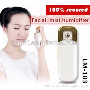 Slide phone shape humidifier mainly for all kinds of skin